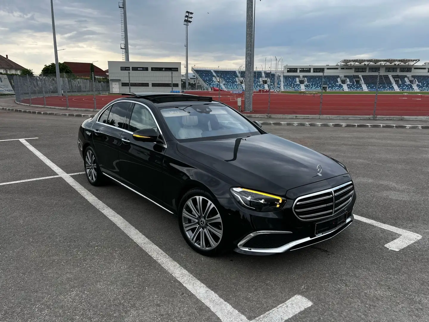 Mercedes-Benz 300 Esclusive Ibrida Nero - 2