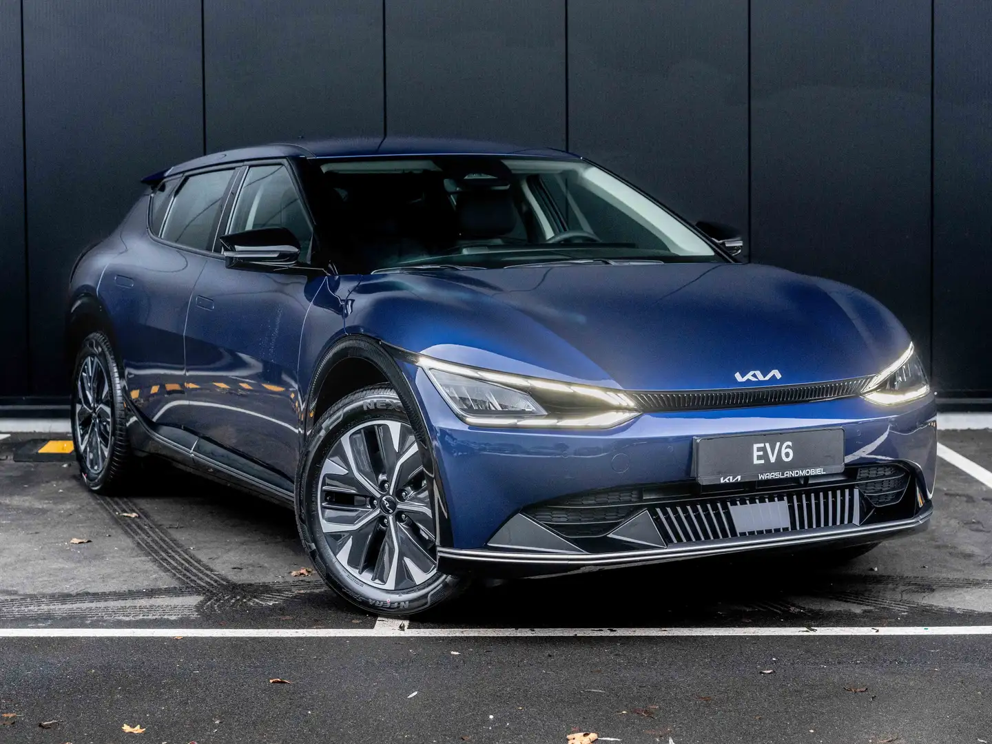 Kia EV6 NIEUW | Earth | 77,4 KWH | ACC | Carplay | Bleu - 1