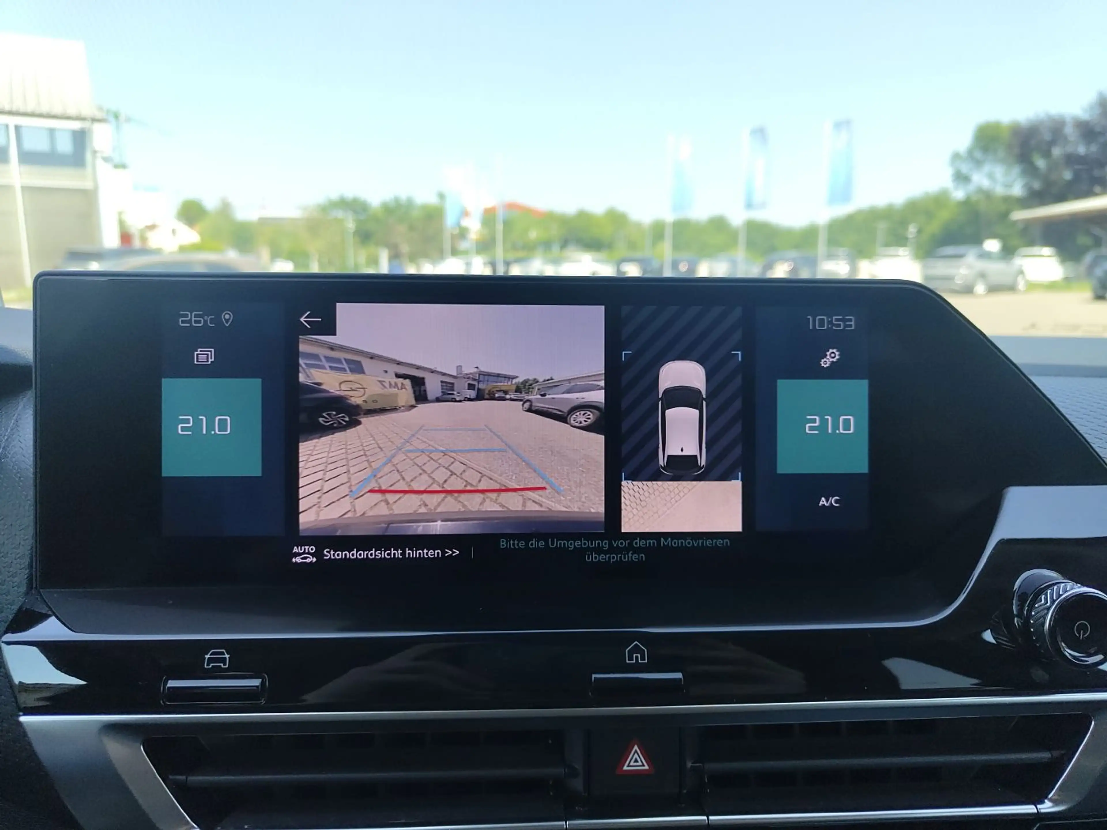 Citroen C4 ë Shine NAVI Massage Drive-Assist KAM PDC — photo 16