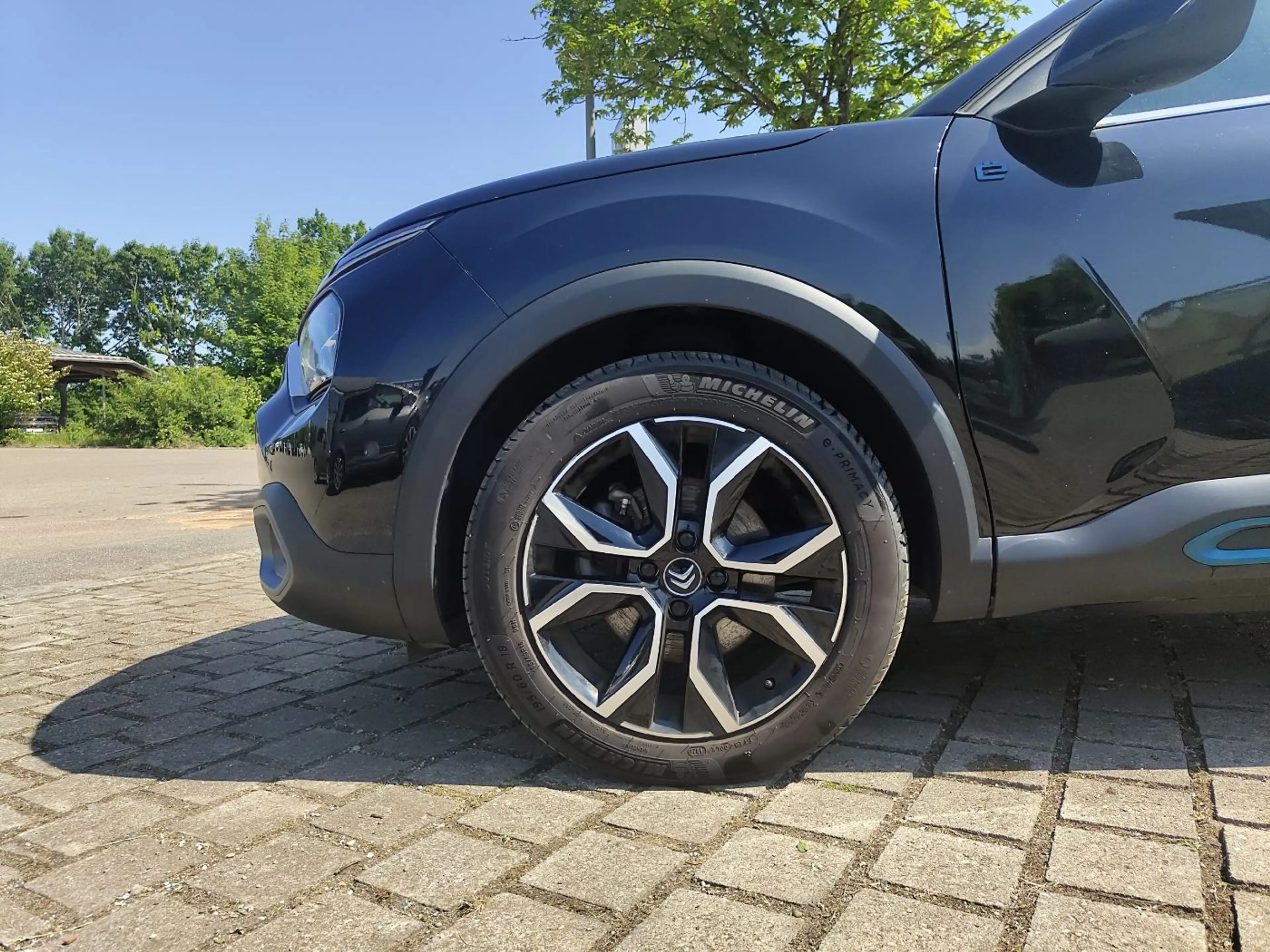 Citroen C4 ë Shine NAVI Massage Drive-Assist KAM PDC — photo 6