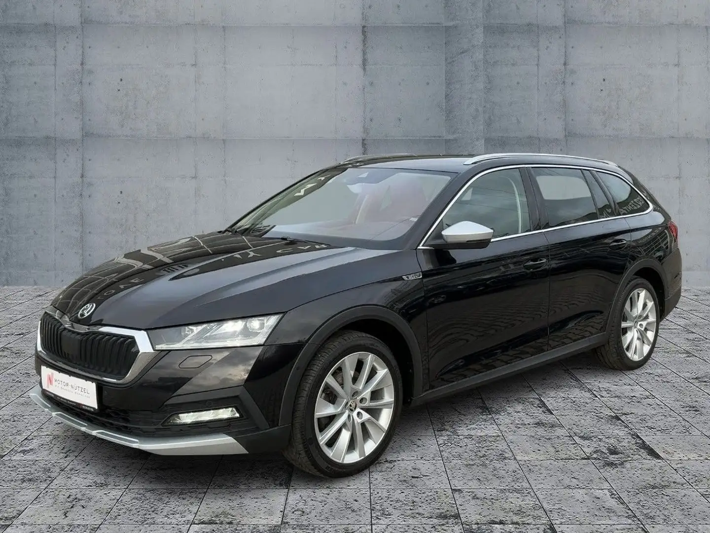 Skoda Octavia Combi 2.0 TDI DSG 4x4 SCOUT MATRIX+NAVI Negru - 2