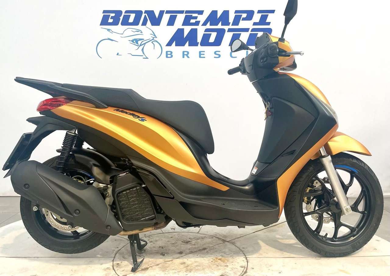 Piaggio Medley 200