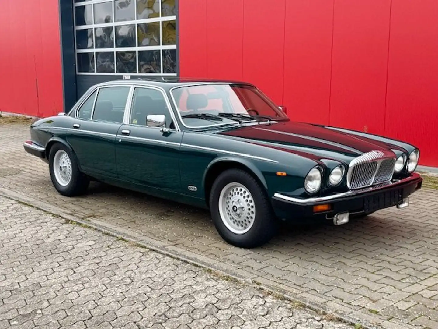 Jaguar XJ V12 Daimler, 1.Hd. org. 62500 km, 3 Jahre Garantie Grün - 1