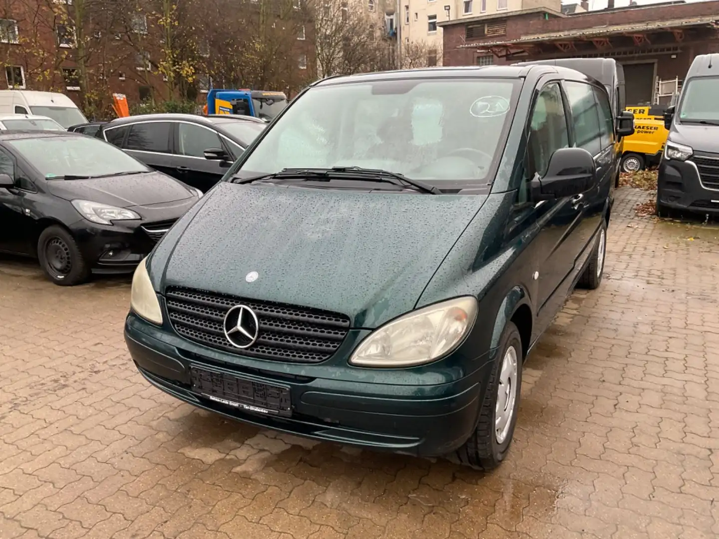 Mercedes-Benz Vito Kombi 111 CDI lang 7 SITZER Zöld - 2