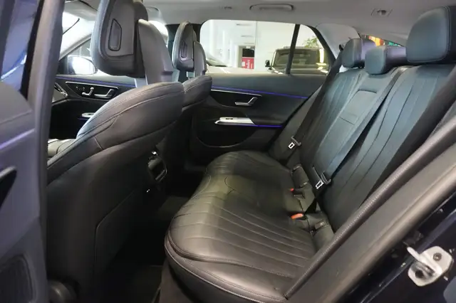 Mercedes-Benz E-Class view 10