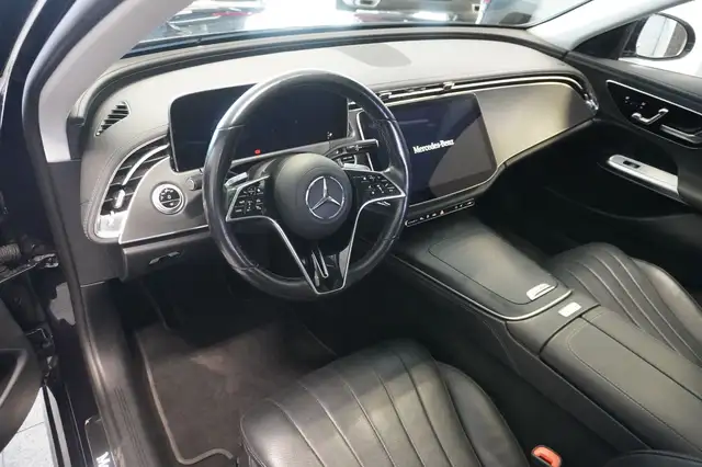 Mercedes-Benz E-Class view 7