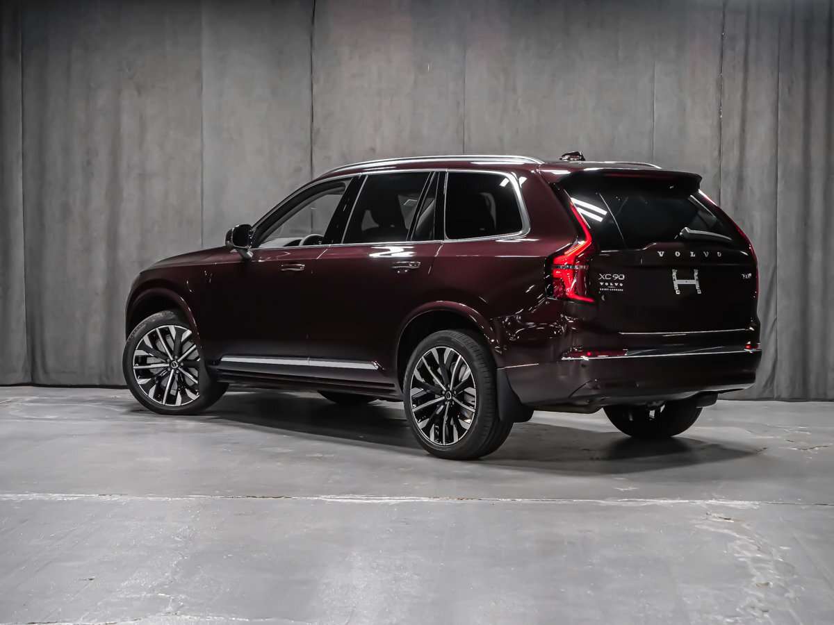 2026 Volvo XC90 Ultra 6-Seater (Bright Theme) alt 4