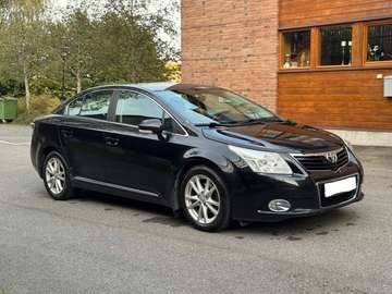 Avensis 2.0 Turbo D4D 16v Linea Luna DPF
