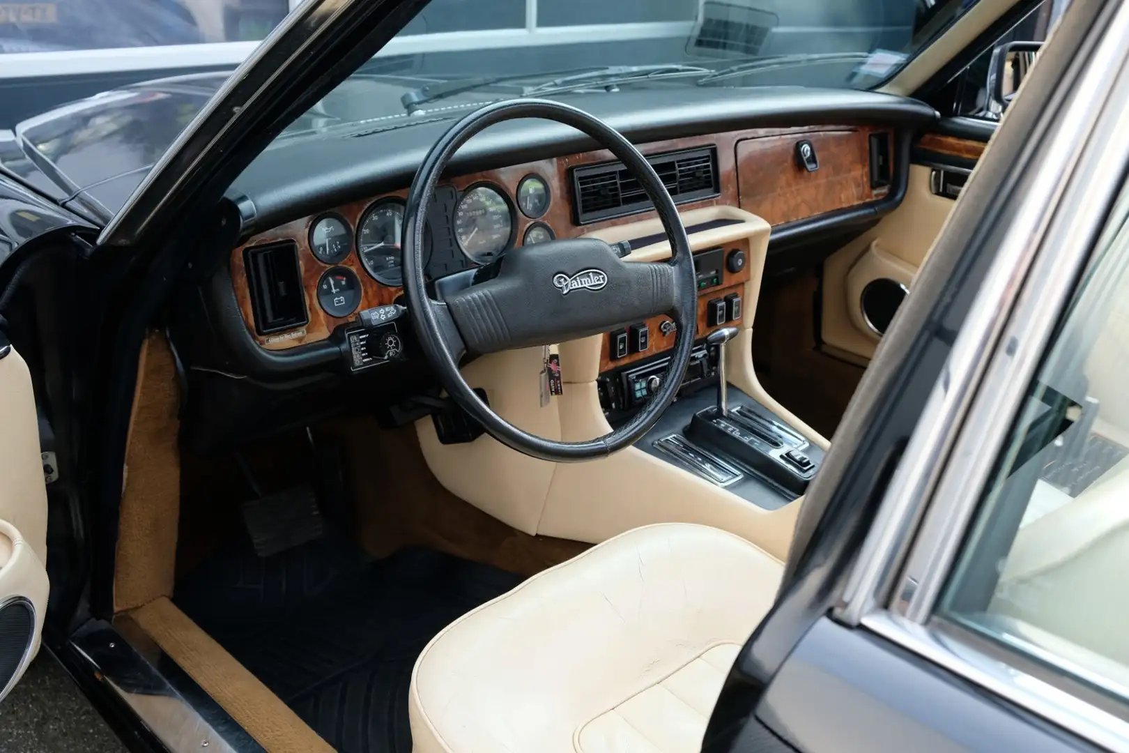 Daimler Double Six 5.3 V12 VandenPlas goed onderhouden Schwarz - 2