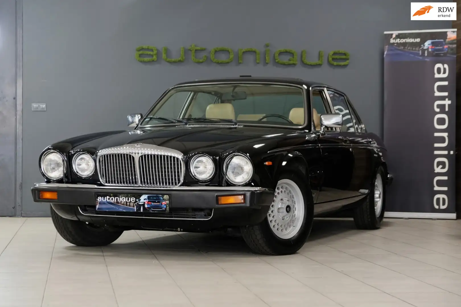 Daimler Double Six 5.3 V12 VandenPlas goed onderhouden Schwarz - 1