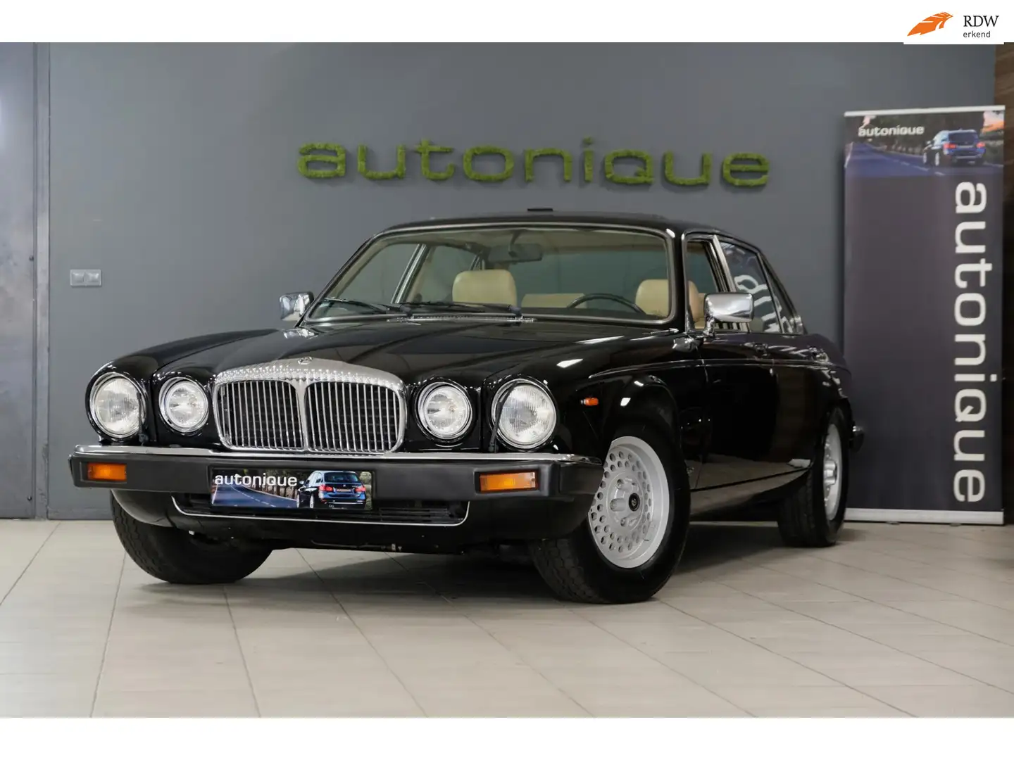 Daimler Double Six 5.3 V12 VandenPlas goed onderhouden Schwarz - 1