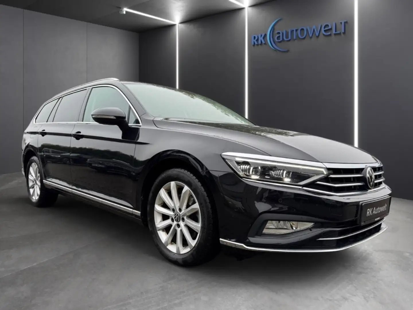Volkswagen Passat Variant Elegance 2.0 TDI DSG LED Navi AHK ACC Climatronic Noir - 2