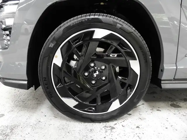 Hyundai Kona view 3