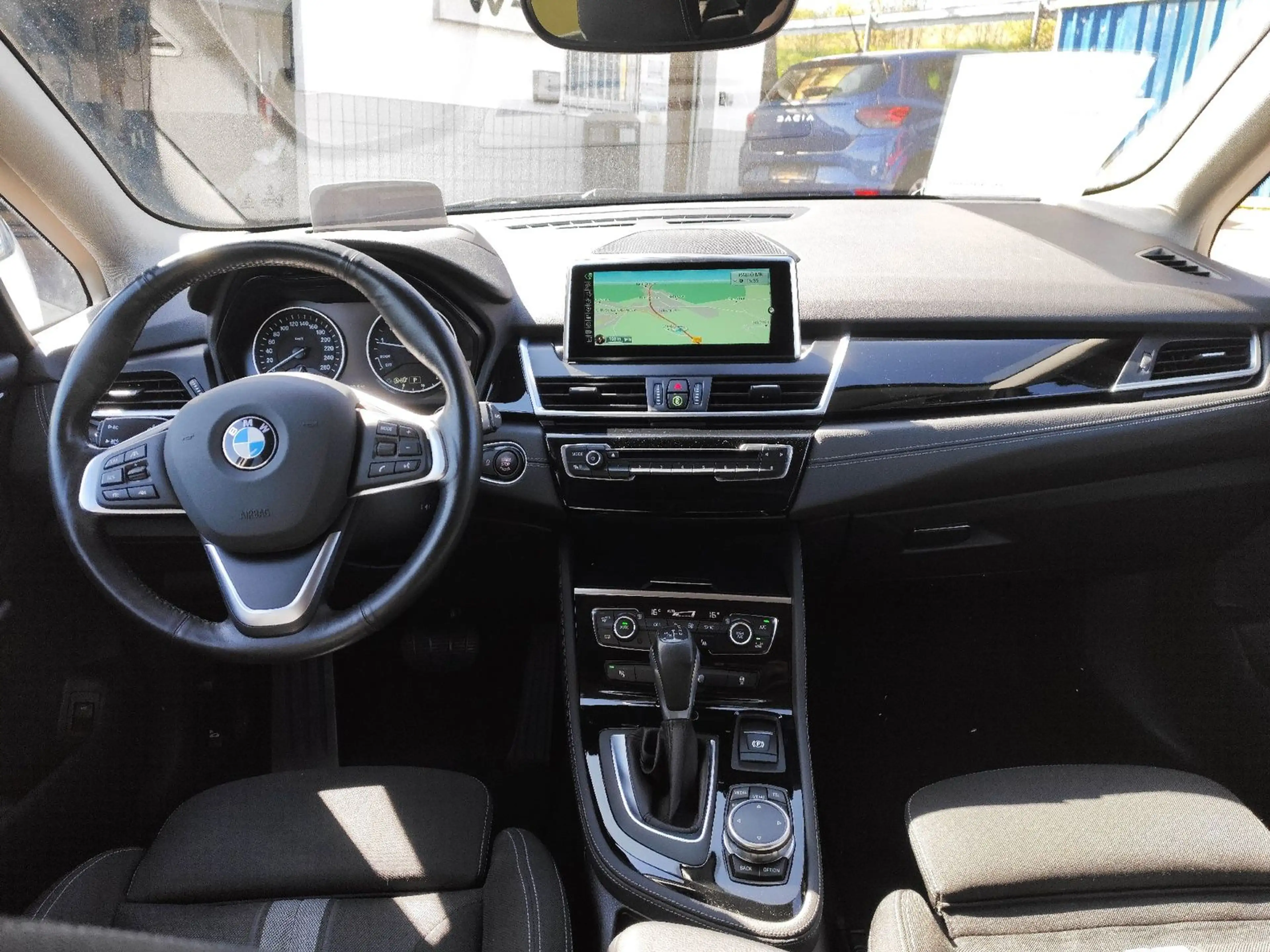BMW 220 i Active Tourer *LED*ATM*NAVI*PDC*AHK* — photo 32