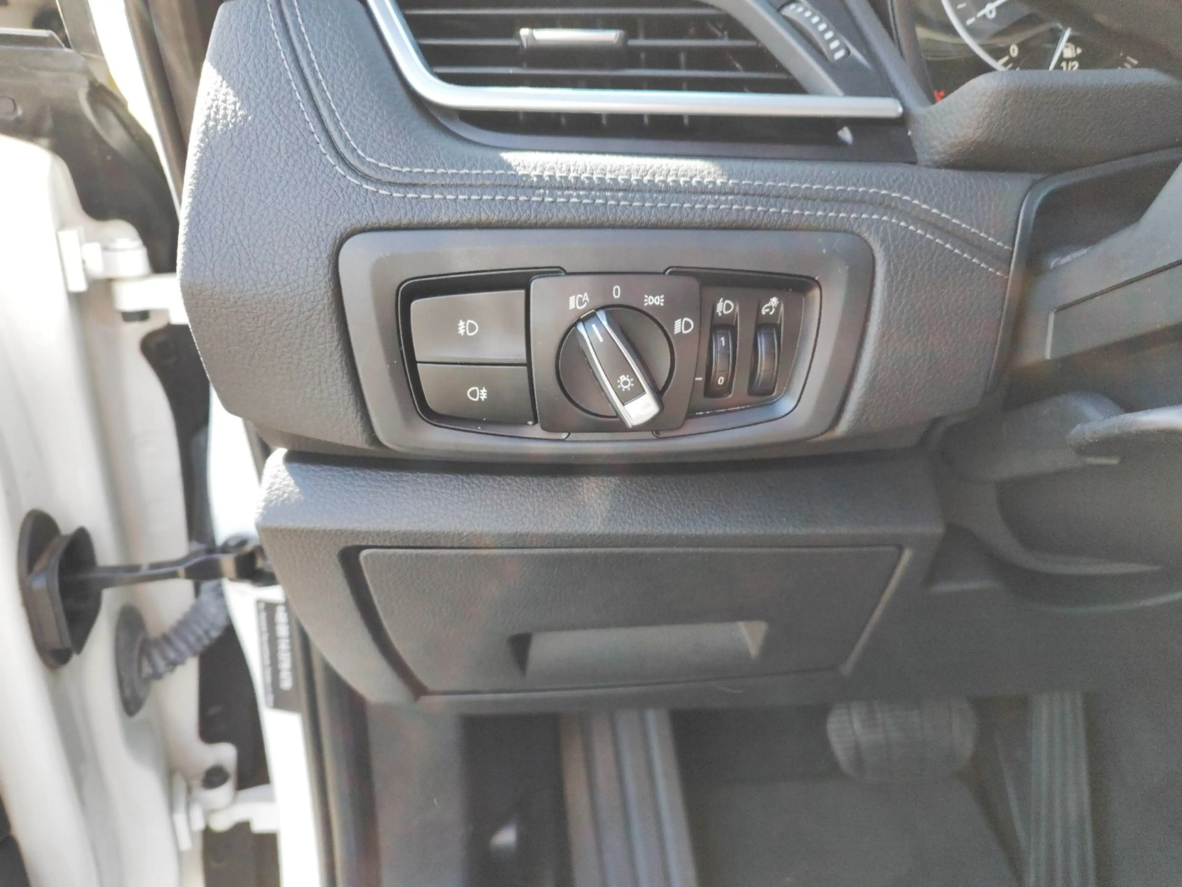 BMW 220 i Active Tourer *LED*ATM*NAVI*PDC*AHK* — photo 17