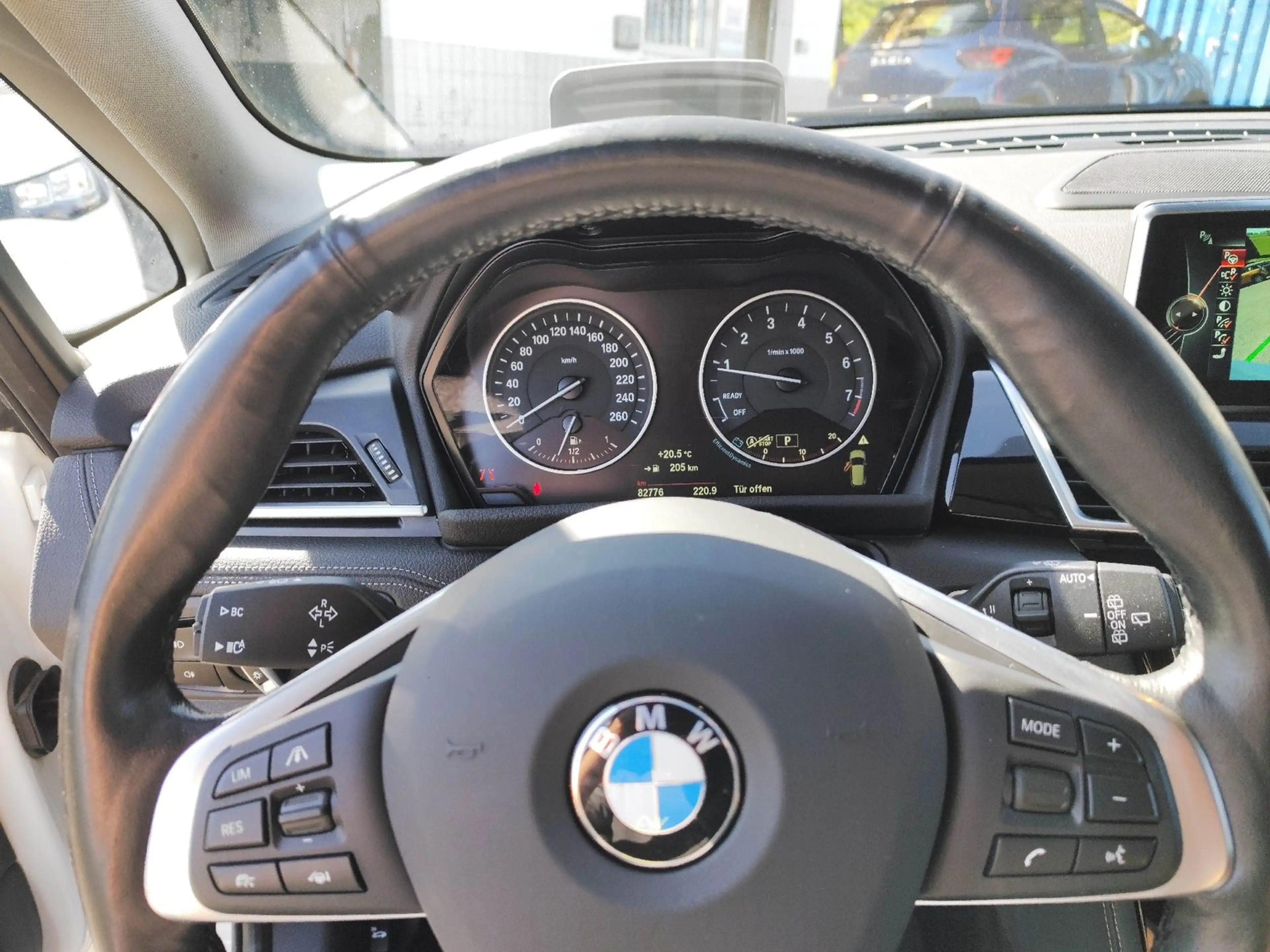 BMW 220 i Active Tourer *LED*ATM*NAVI*PDC*AHK* — photo 18