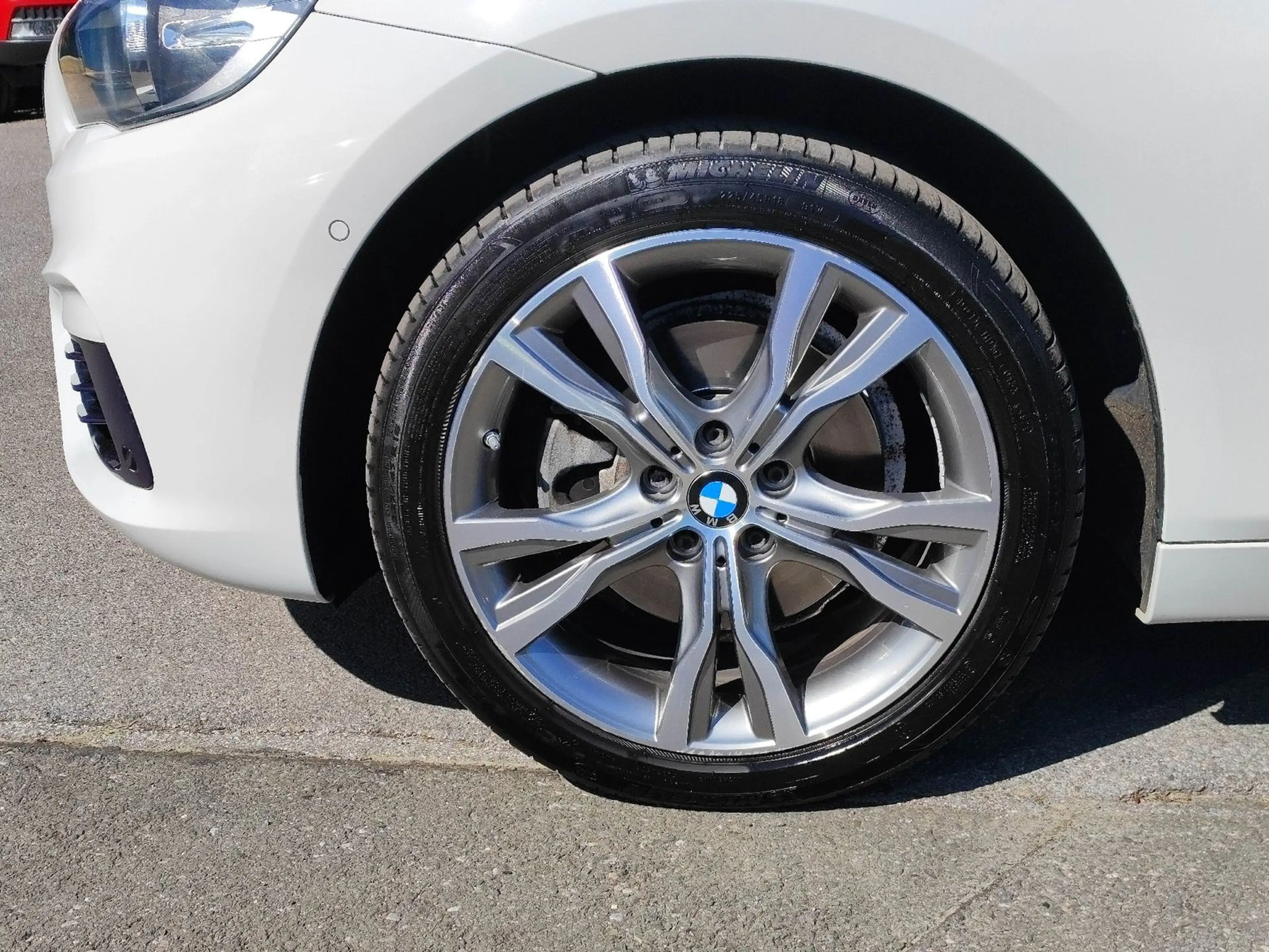 BMW 220 i Active Tourer *LED*ATM*NAVI*PDC*AHK* — photo 4