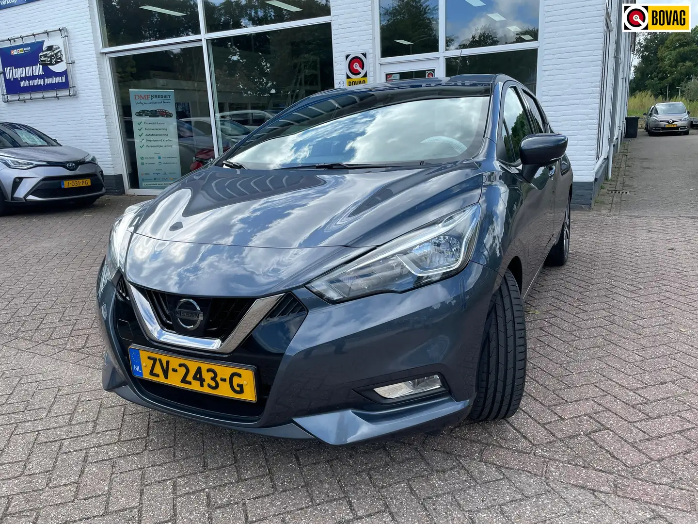 Nissan Micra 0.9 IG-T Tekna Grijs - 1