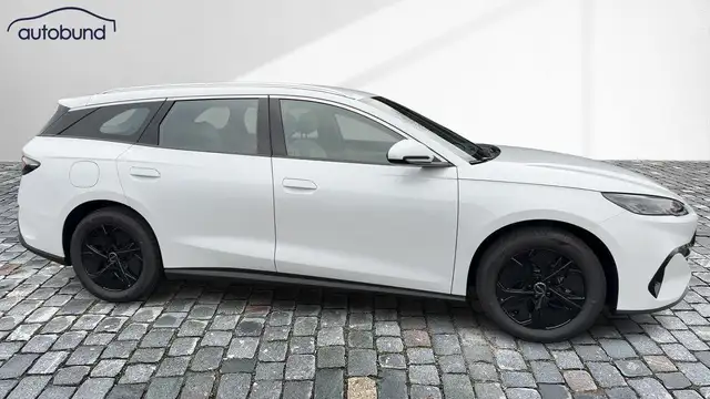 Byd Seal 6 view 4