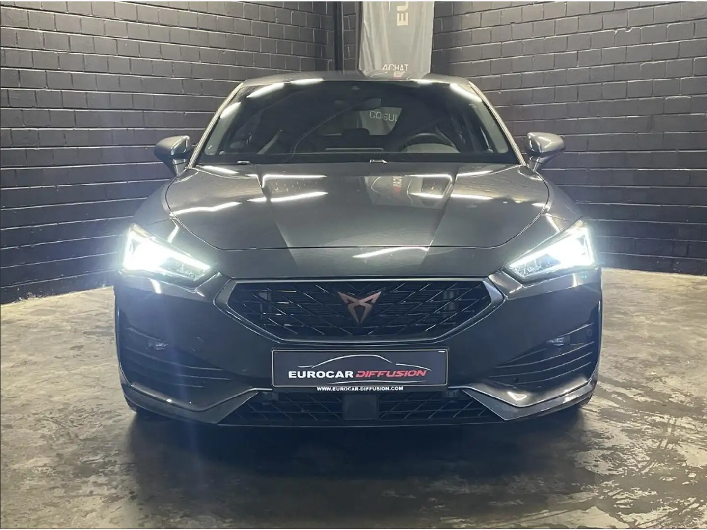CUPRA Leon 245CV eHybrid DSG6 ** Volant SS ** Caméra ** "Safe Gris - 2