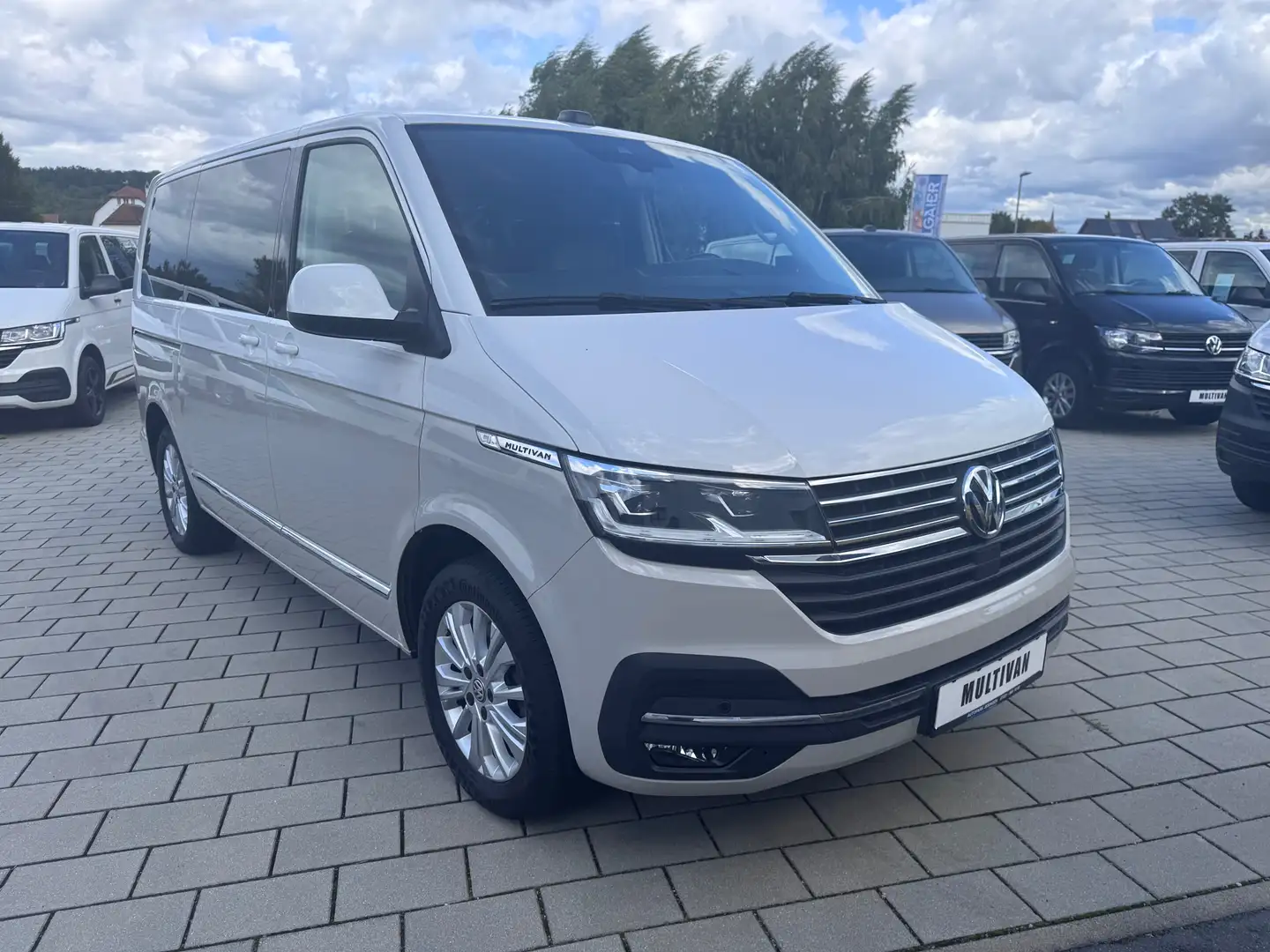 Volkswagen T6.1 Multivan Multivan Generation Six/Leder/LED/ACC/Navi/BiColor Blanc - 2