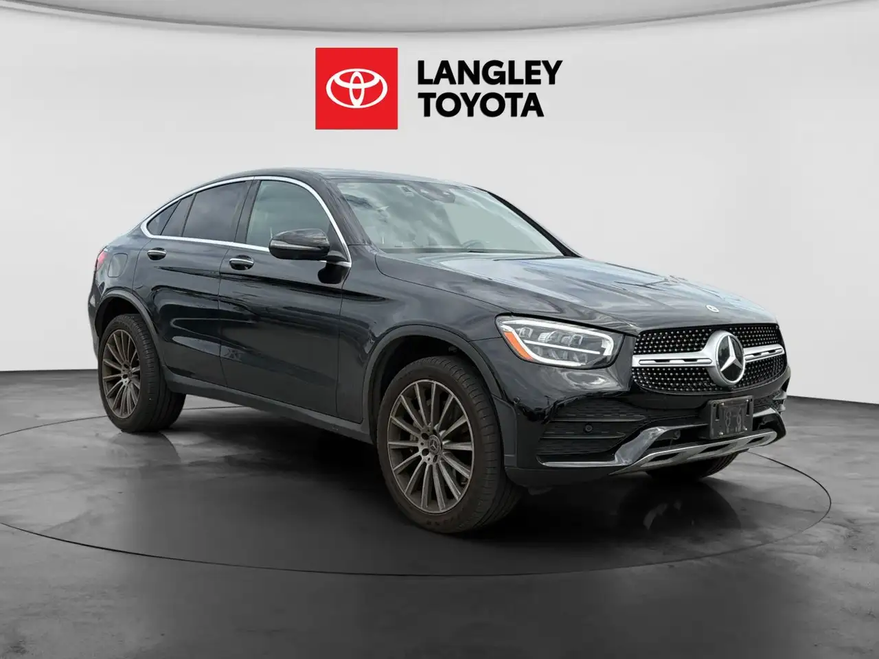 Mercedes-Benz GLC снимка Mercedes-Benz GLC