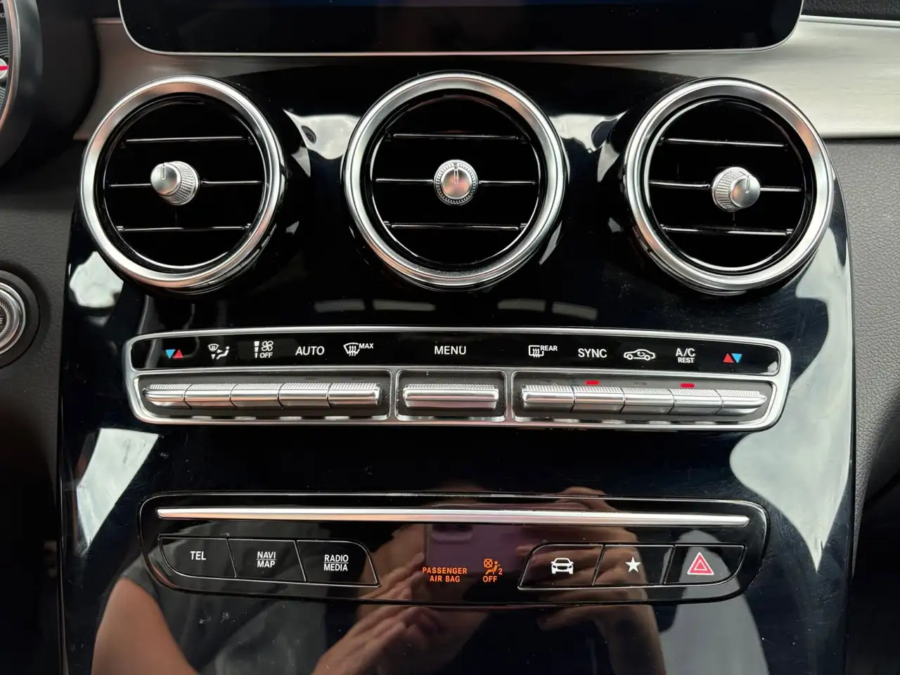 Mercedes-Benz GLC снимка Mercedes-Benz GLC