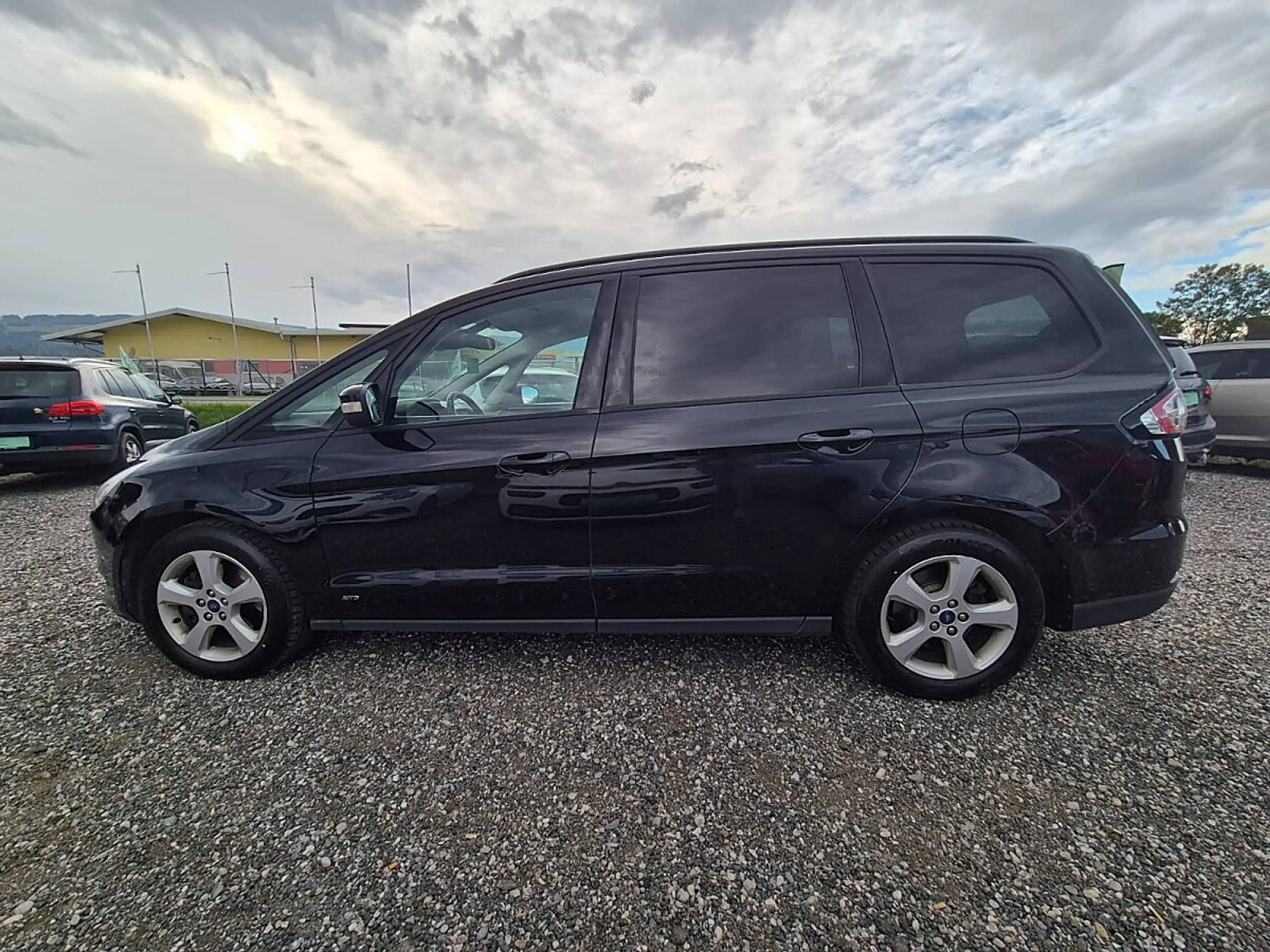Ford Galaxy 2,0 **Allrad*7Sitze** — photo 6