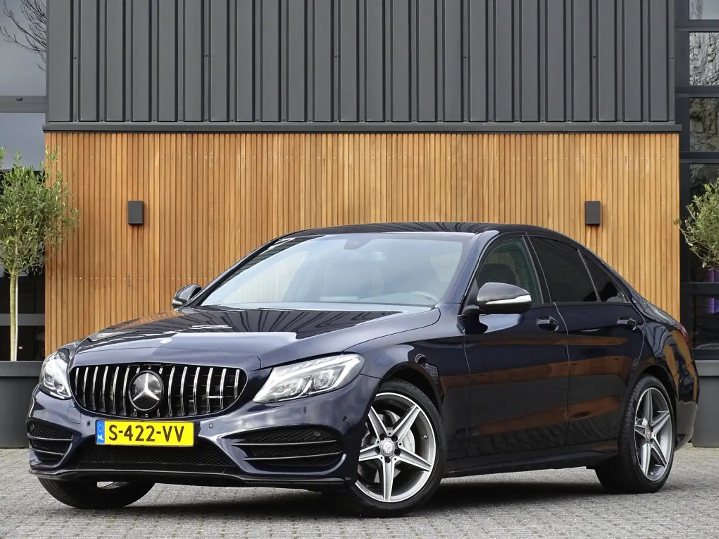 Mercedes-Benz C 200 automaat / AMG-pakket / 2014 / LED Azul - 1