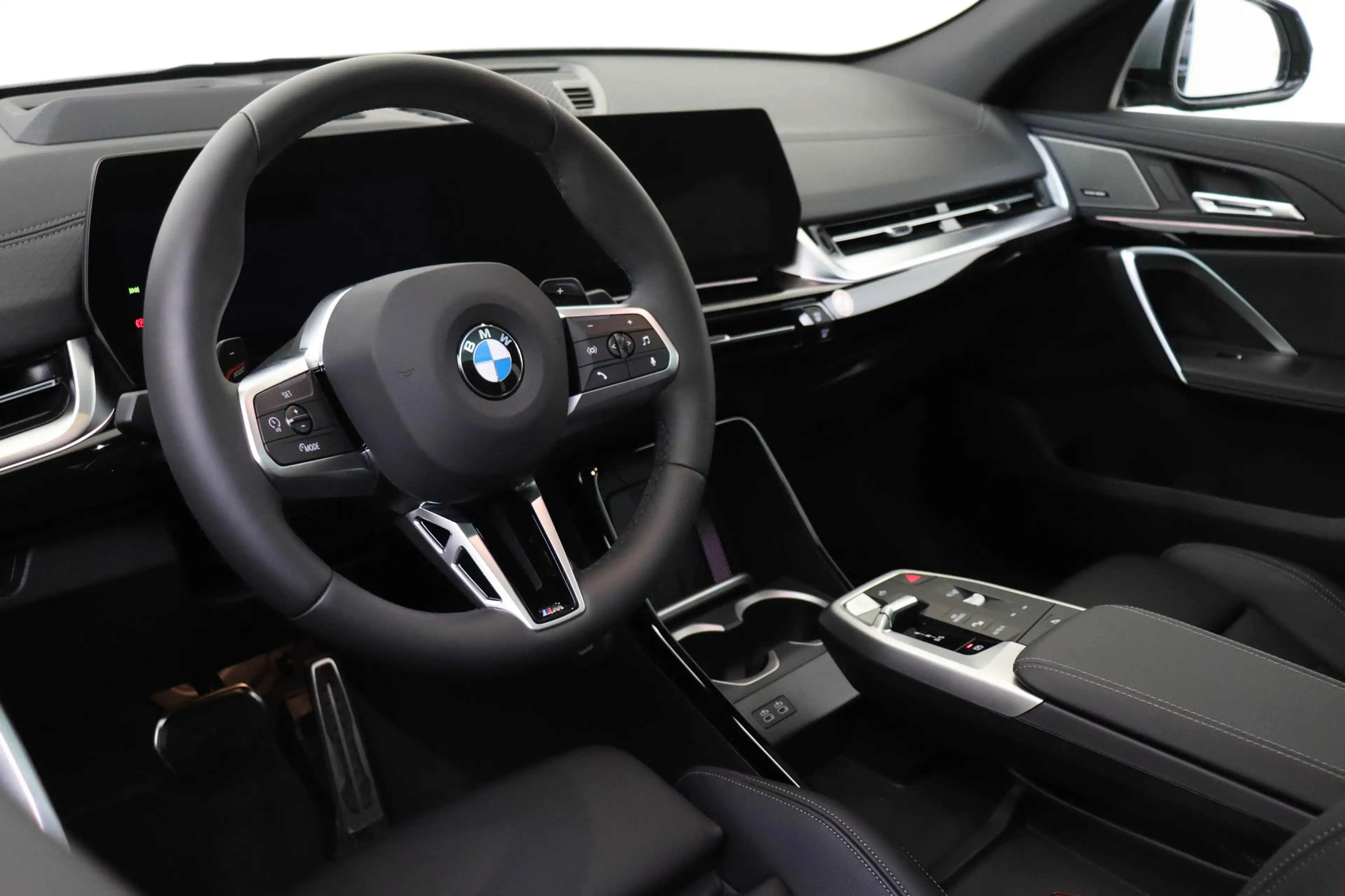 BMW X2 sDrive20i M Sport Automaat / Trekhaak / Panoramada — photo 3