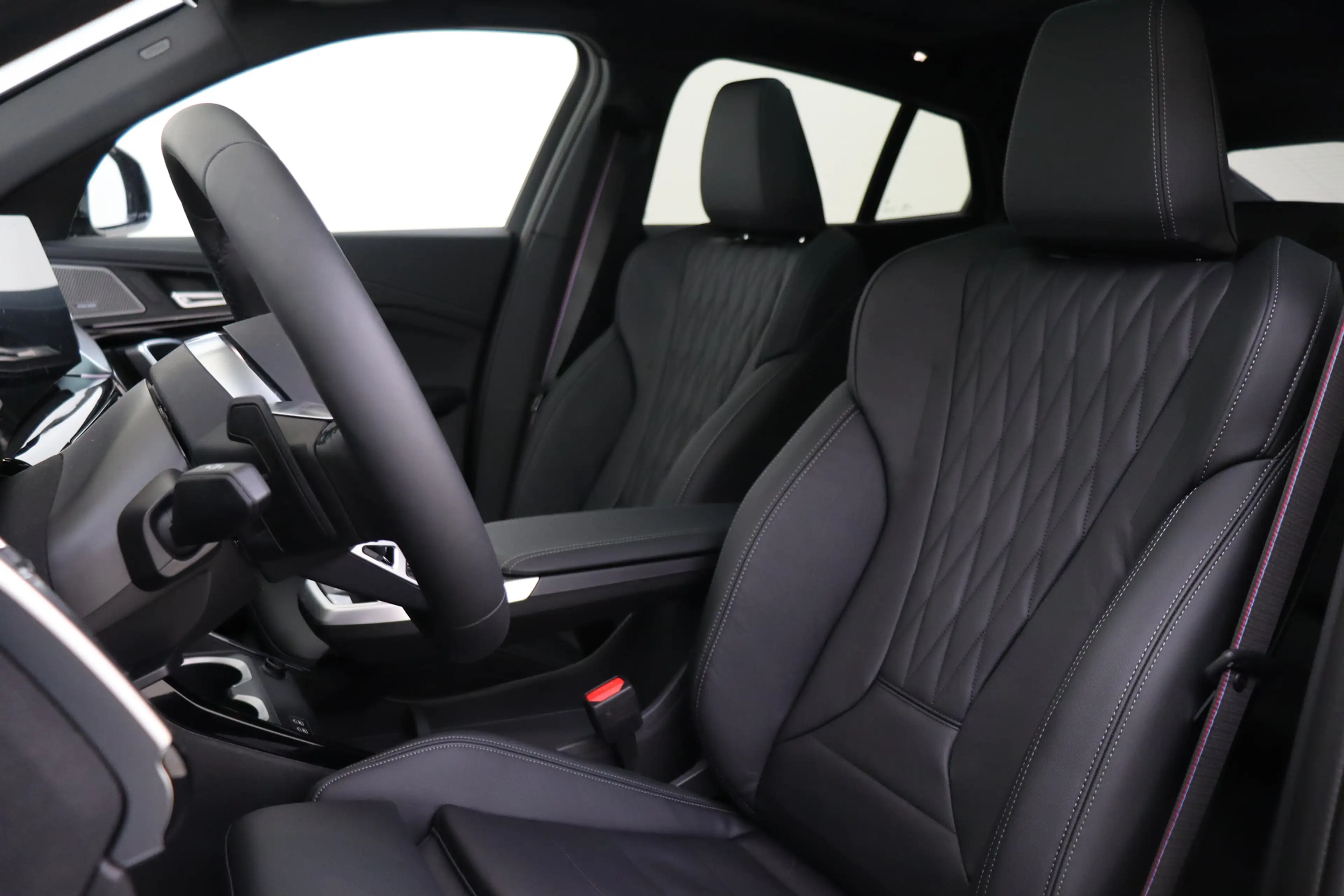 BMW X2 sDrive20i M Sport Automaat / Trekhaak / Panoramada — photo 8