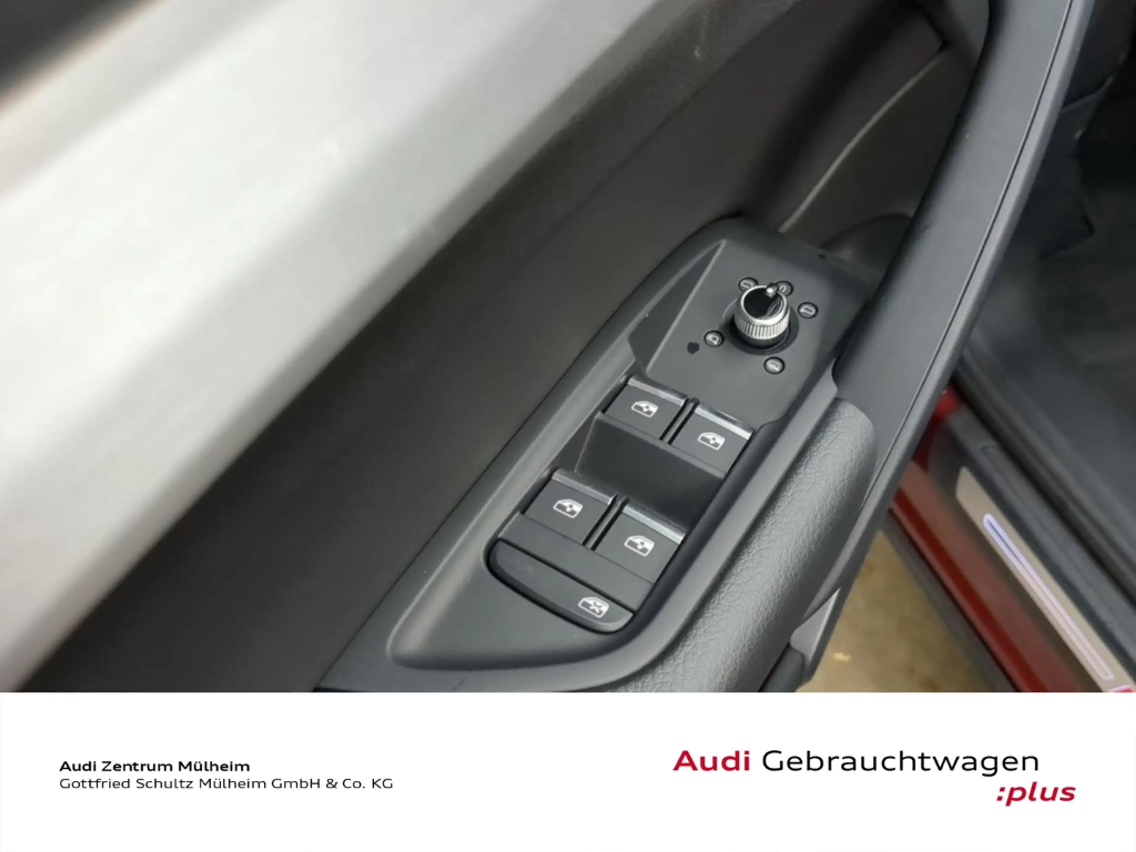 Audi Q5 50 TFSI e quattro S-Line LED Navi AHK — photo 12