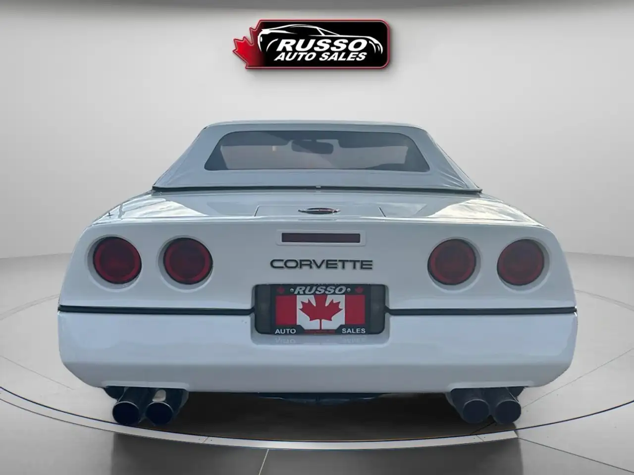 Chevrolet Corvette снимка Chevrolet Corvette