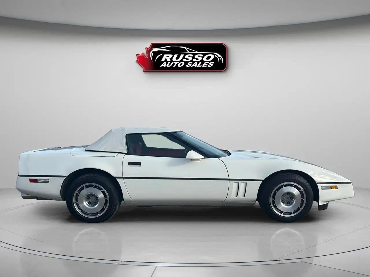 Chevrolet Corvette снимка Chevrolet Corvette