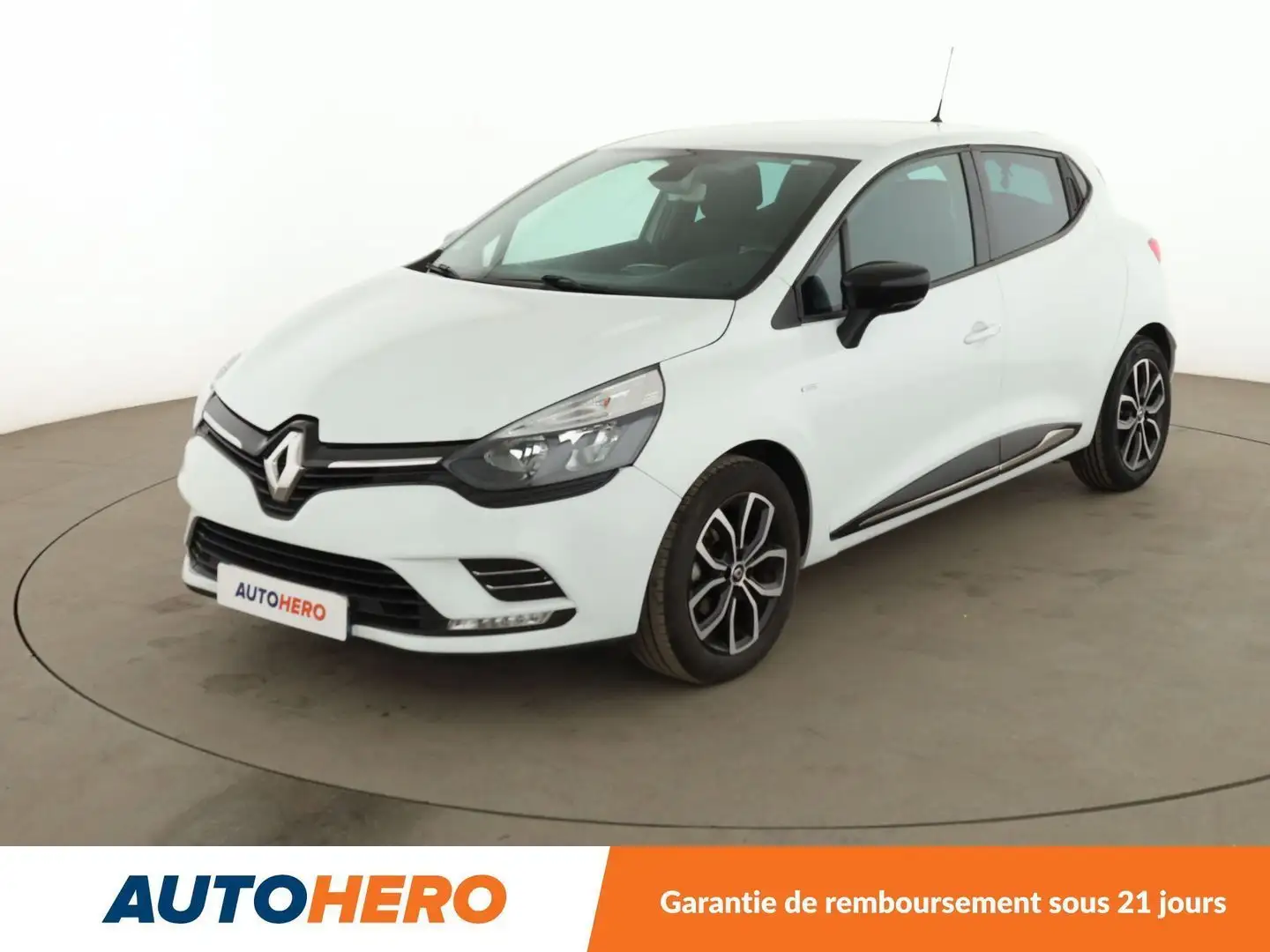 Renault Clio 1.2 Limited Blanc - 1