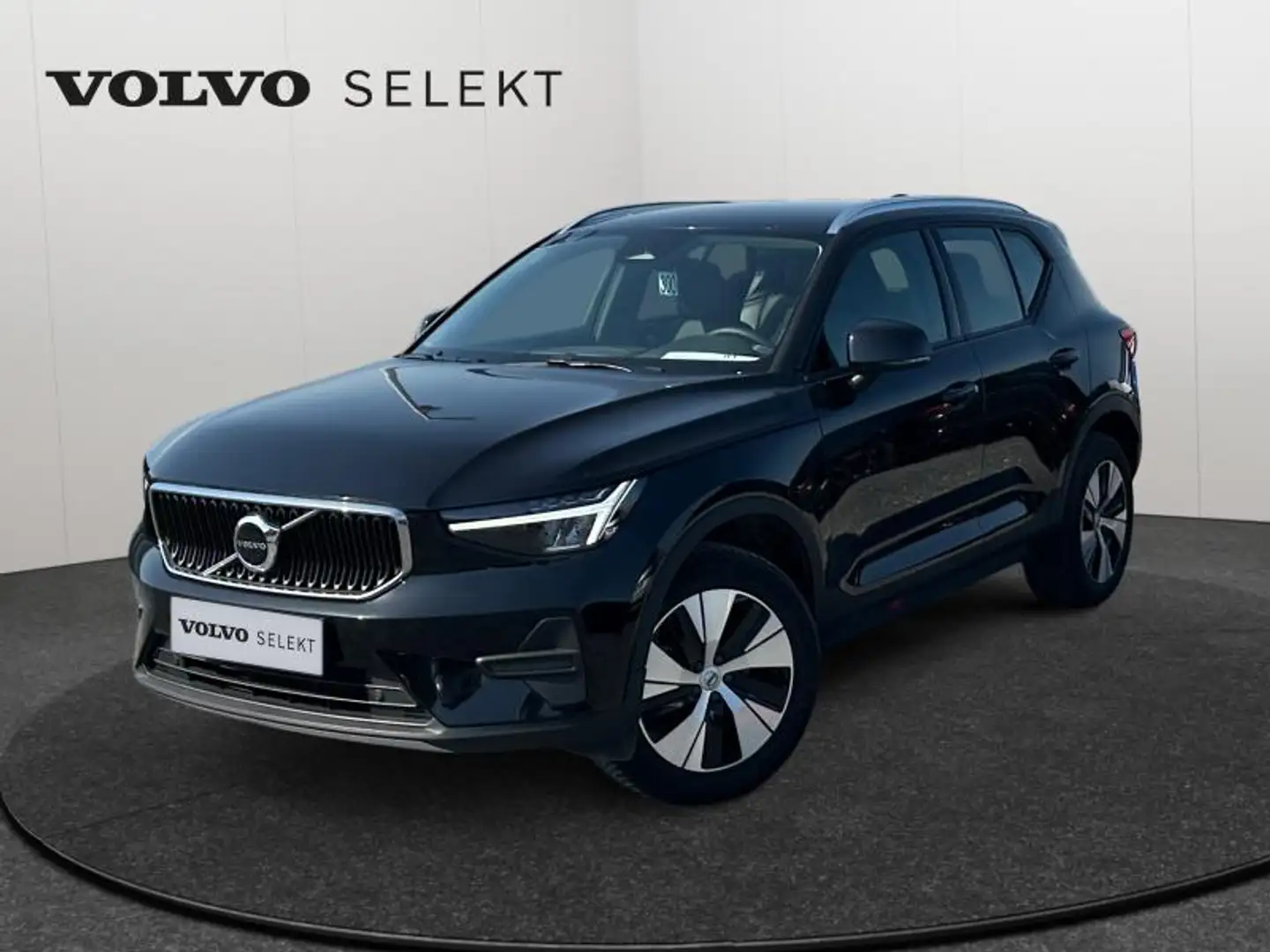 Volvo XC40 B3 Core / Essence Noir - 1