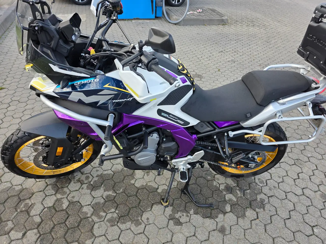 Cfmoto 700 MT