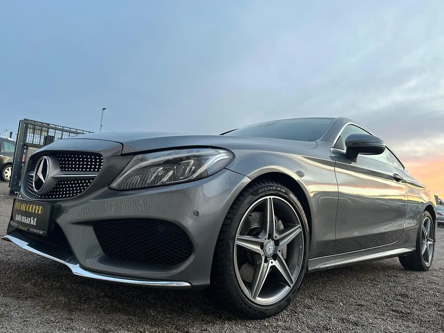 Mercedes-Benz C 250 d Coupe AMG Paket **Finanzierung** Grau - 2