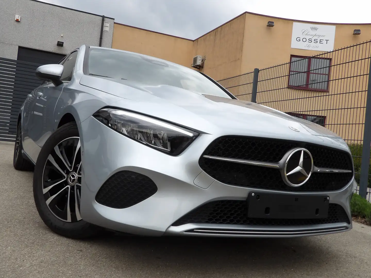 Mercedes-Benz A 180 Cyber Edition - Progressive Line - !nieuw! Gri - 1