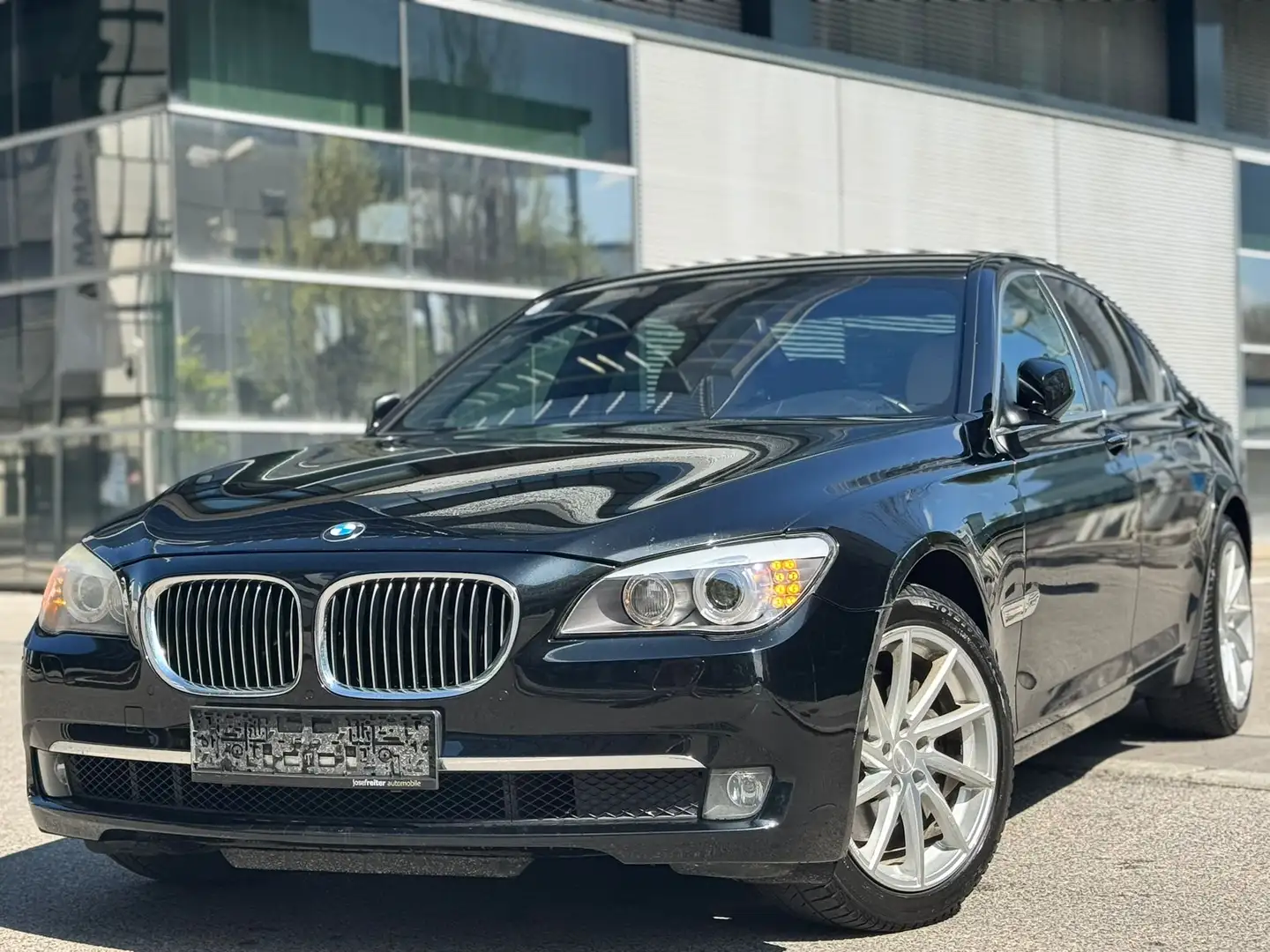 BMW 740 740 d xDrive Aut.|KETTE NEU|INJEKTOREN NEU|DPF NEU Schwarz - 1