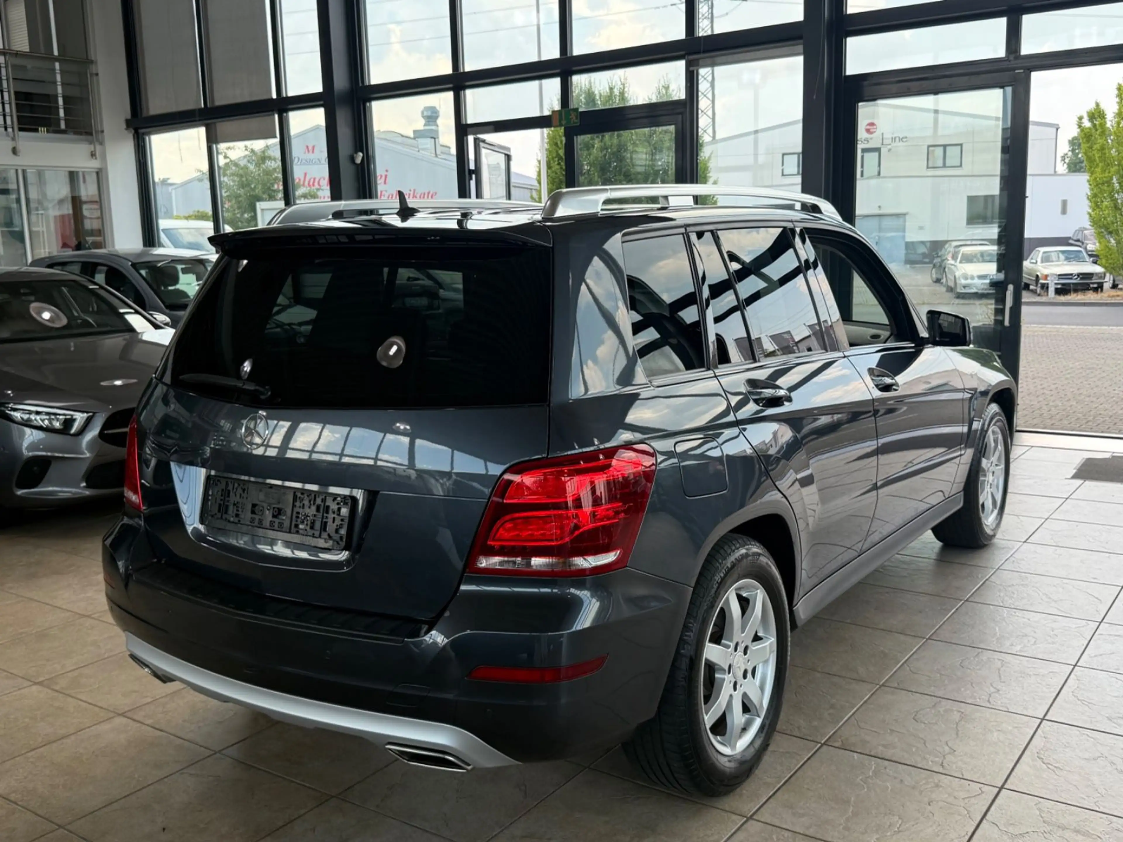 Mercedes-Benz GLK 200 Premium — photo 3