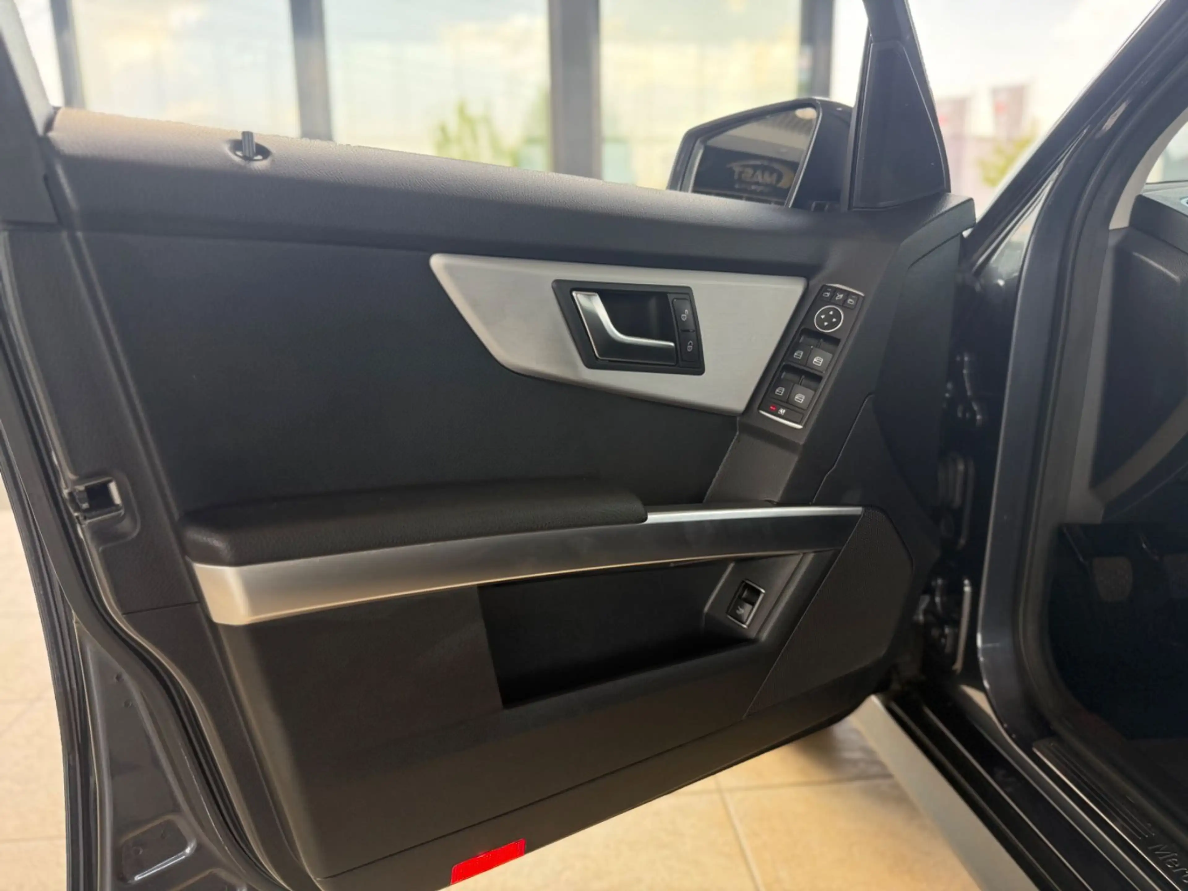 Mercedes-Benz GLK 200 Premium — photo 5