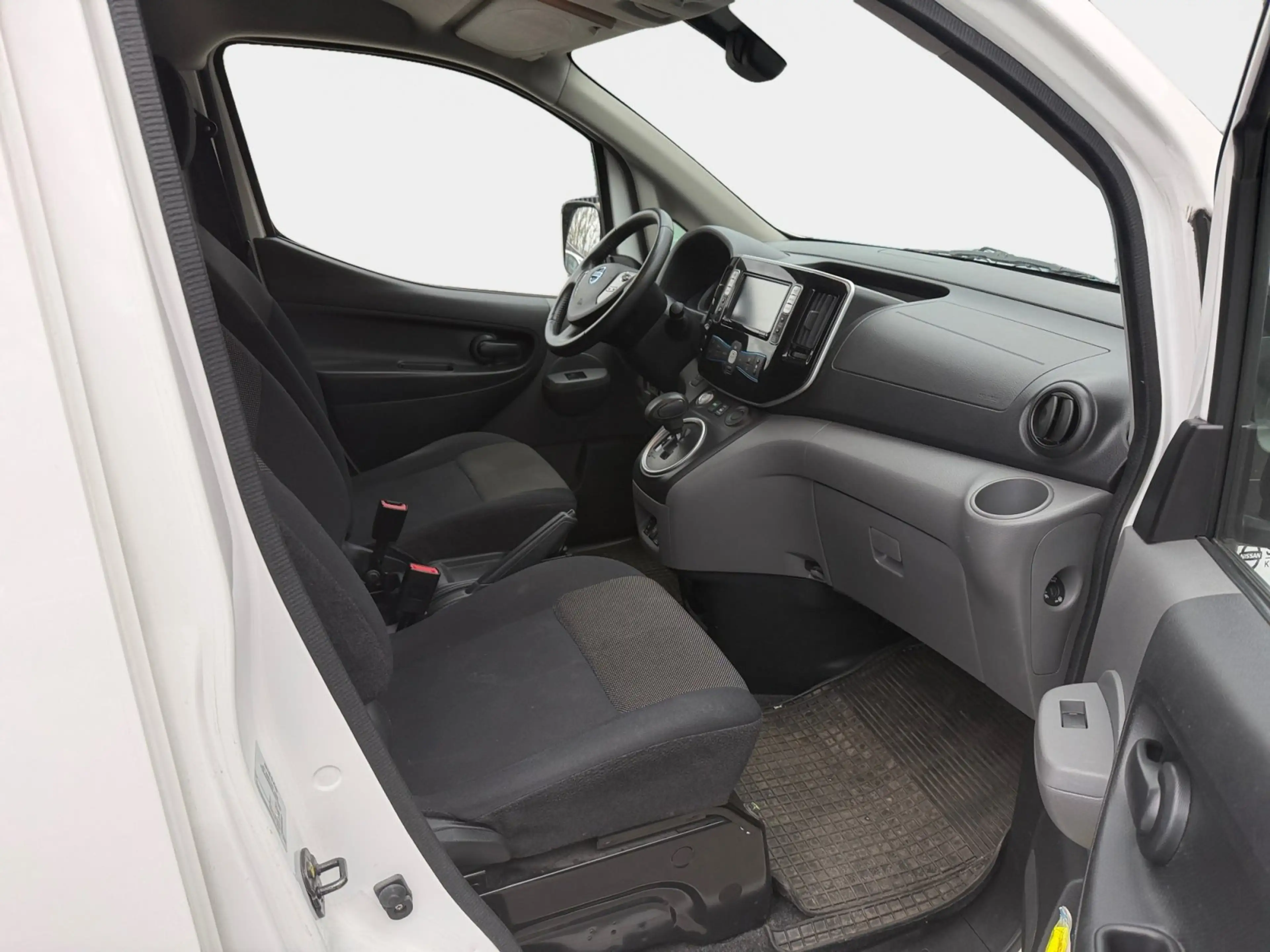 Nissan Evalia e-Kasten Premium — photo 14
