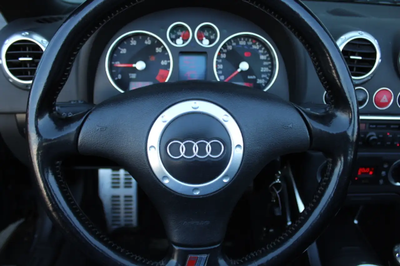 Audi TT Roadster 1.8 225 PK 5V Turbo quattro BOSE-Sound Le, foto 9