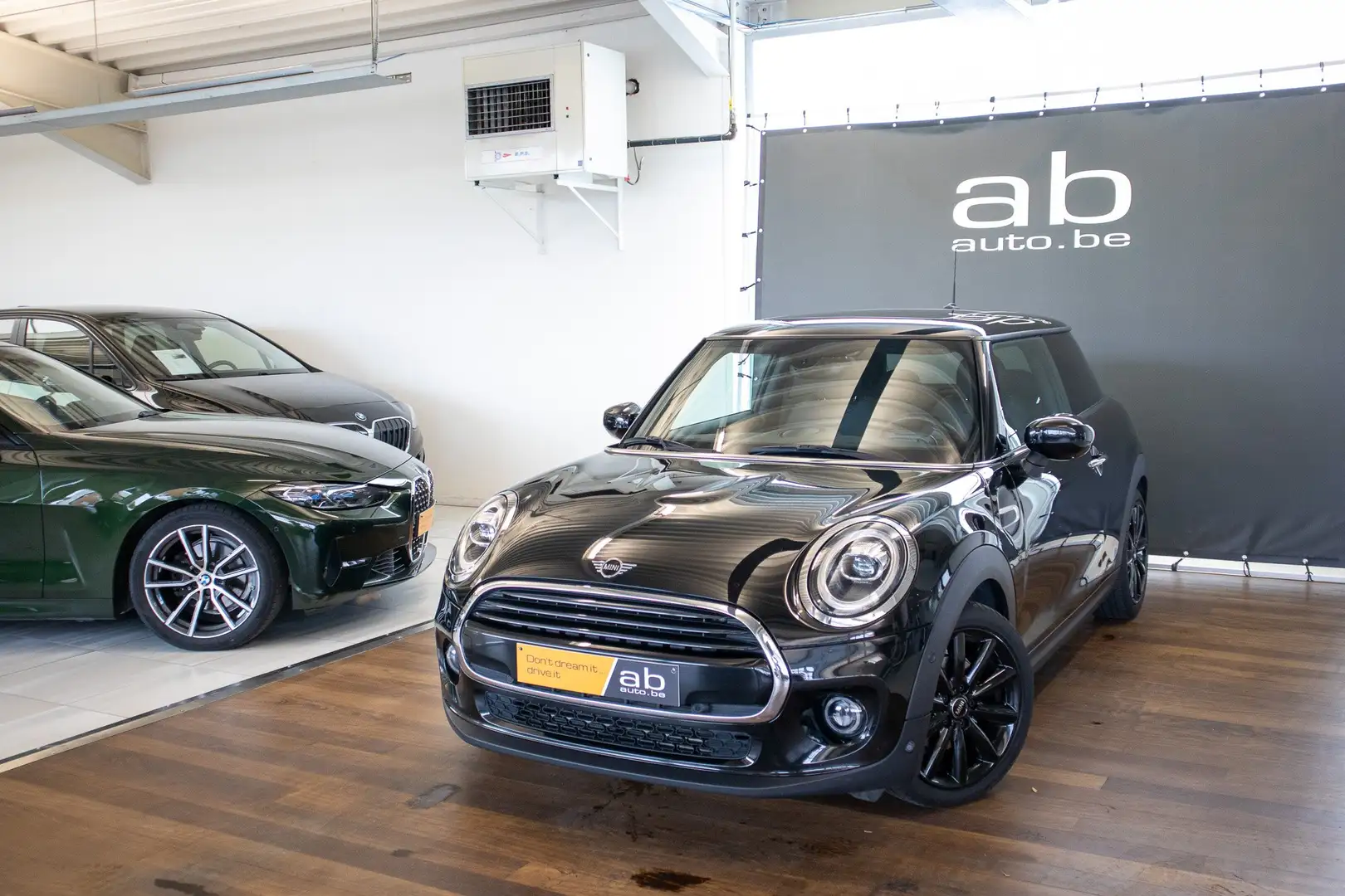 MINI Cooper 1.5I, *CHILI* LEDER, JCW STUUR,PANO.DAK, ZETLEVERW Zwart - 2