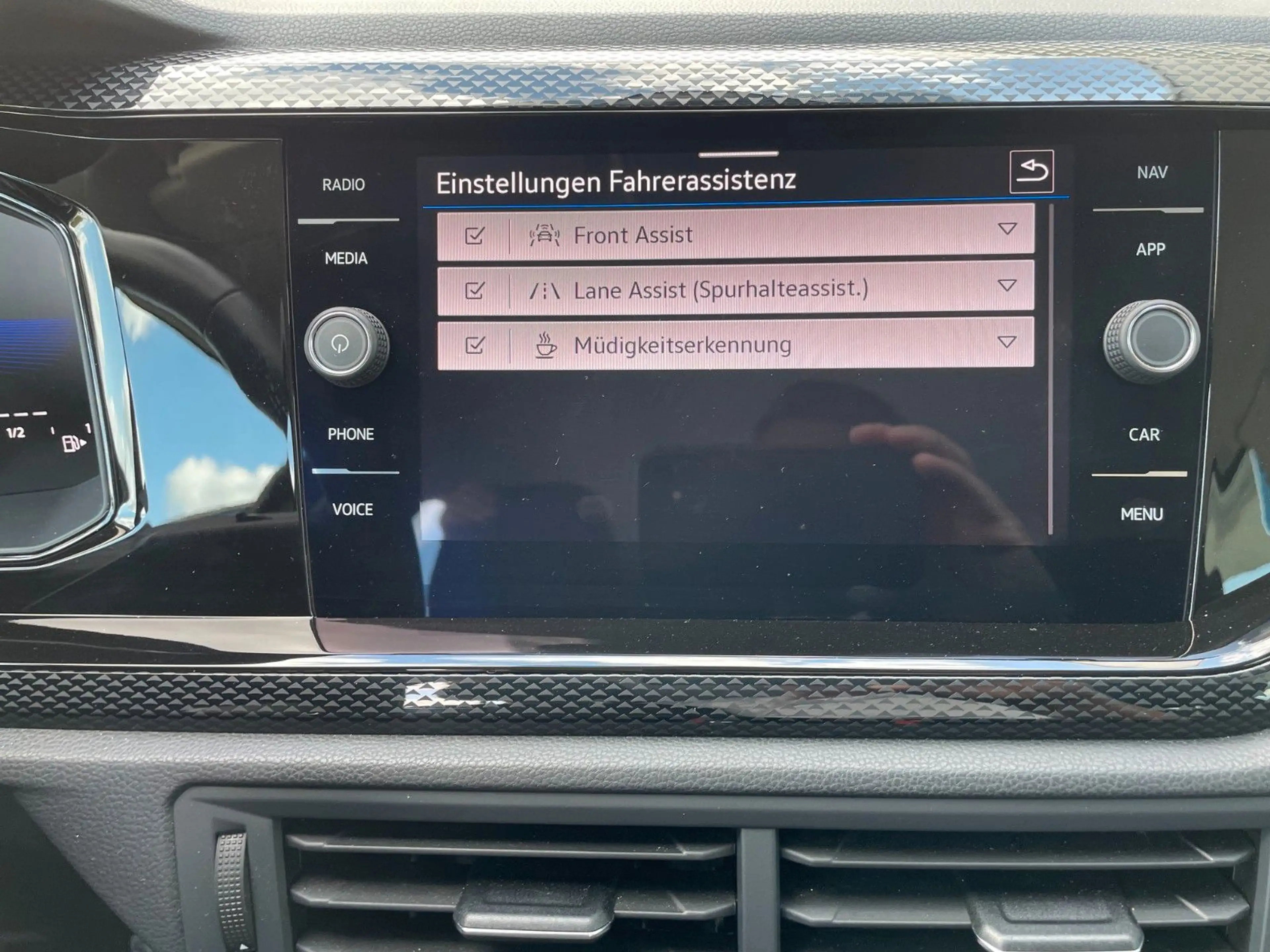 Volkswagen Taigo Life DSG Winterräder Sitzheizung — photo 11