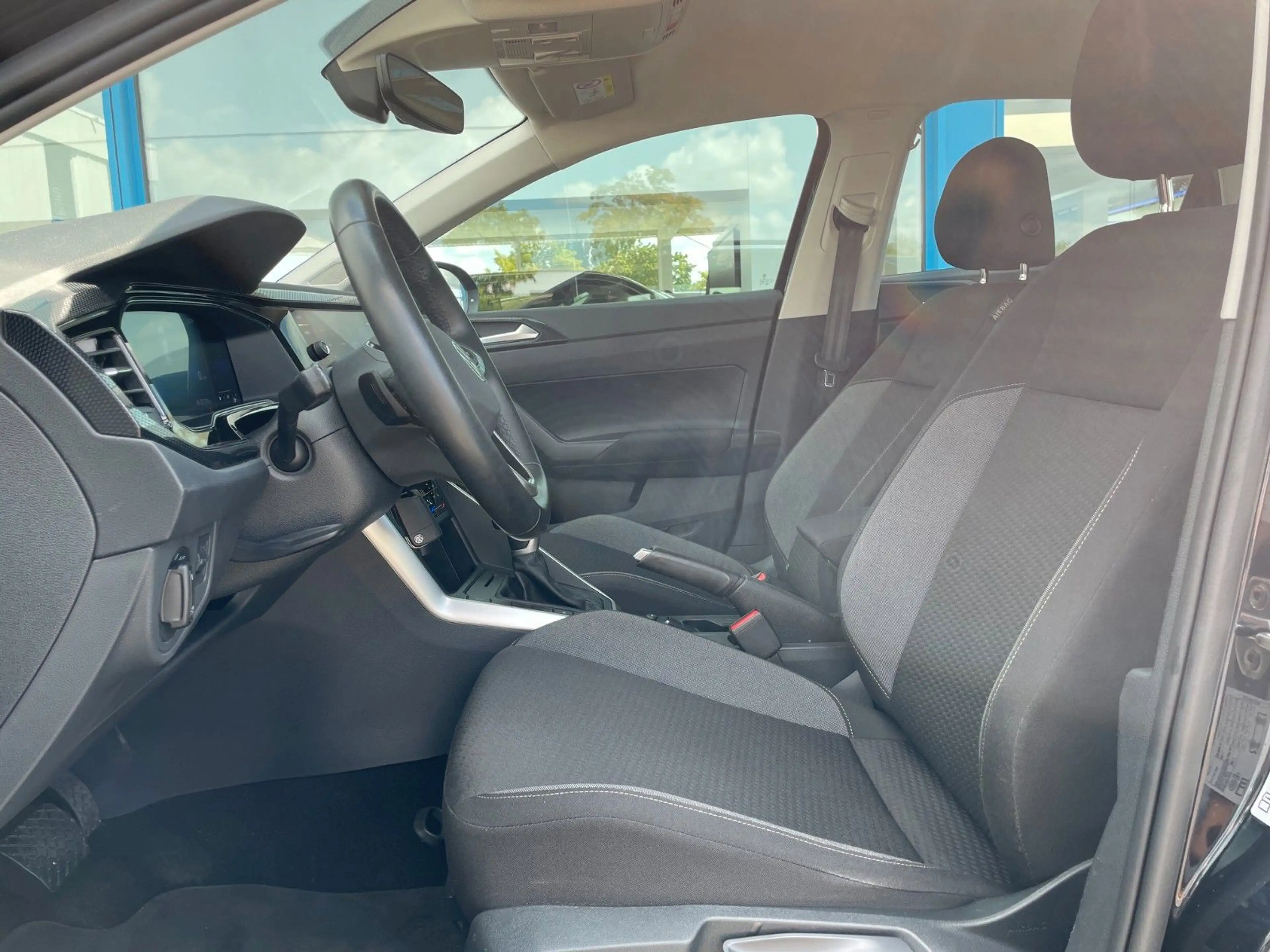 Volkswagen Taigo Life DSG Winterräder Sitzheizung — photo 8