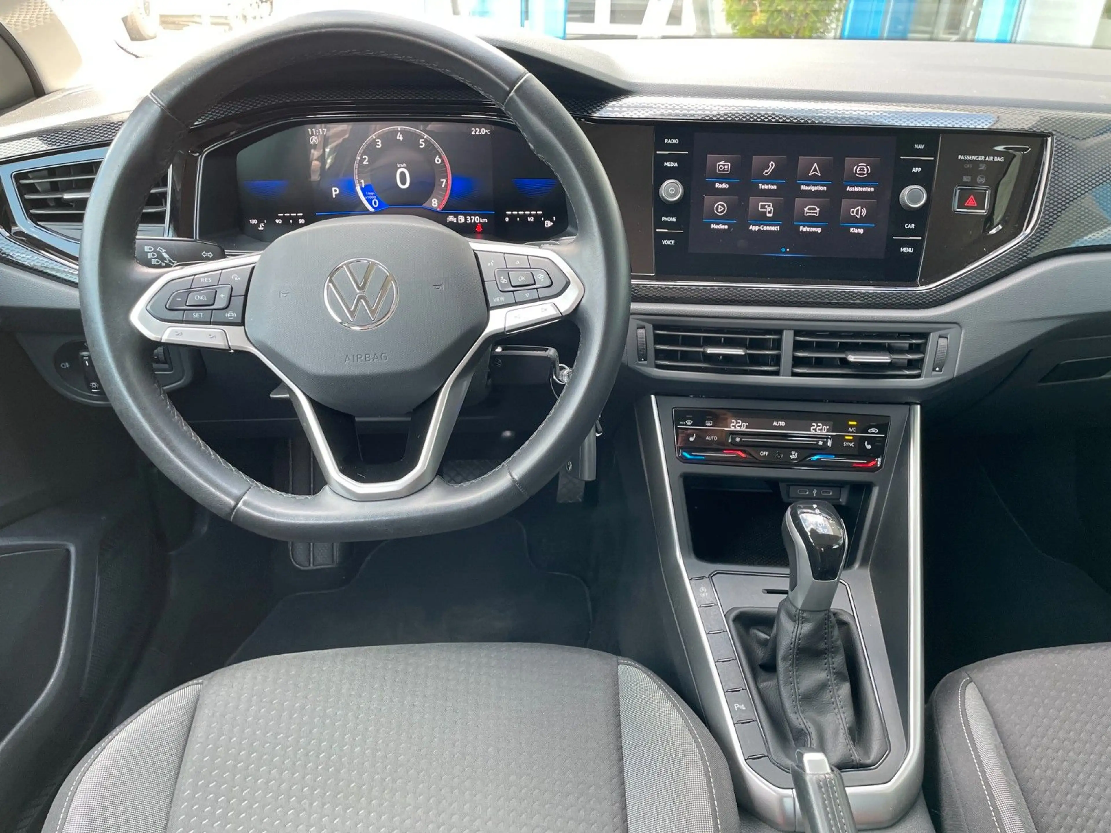Volkswagen Taigo Life DSG Winterräder Sitzheizung — photo 10