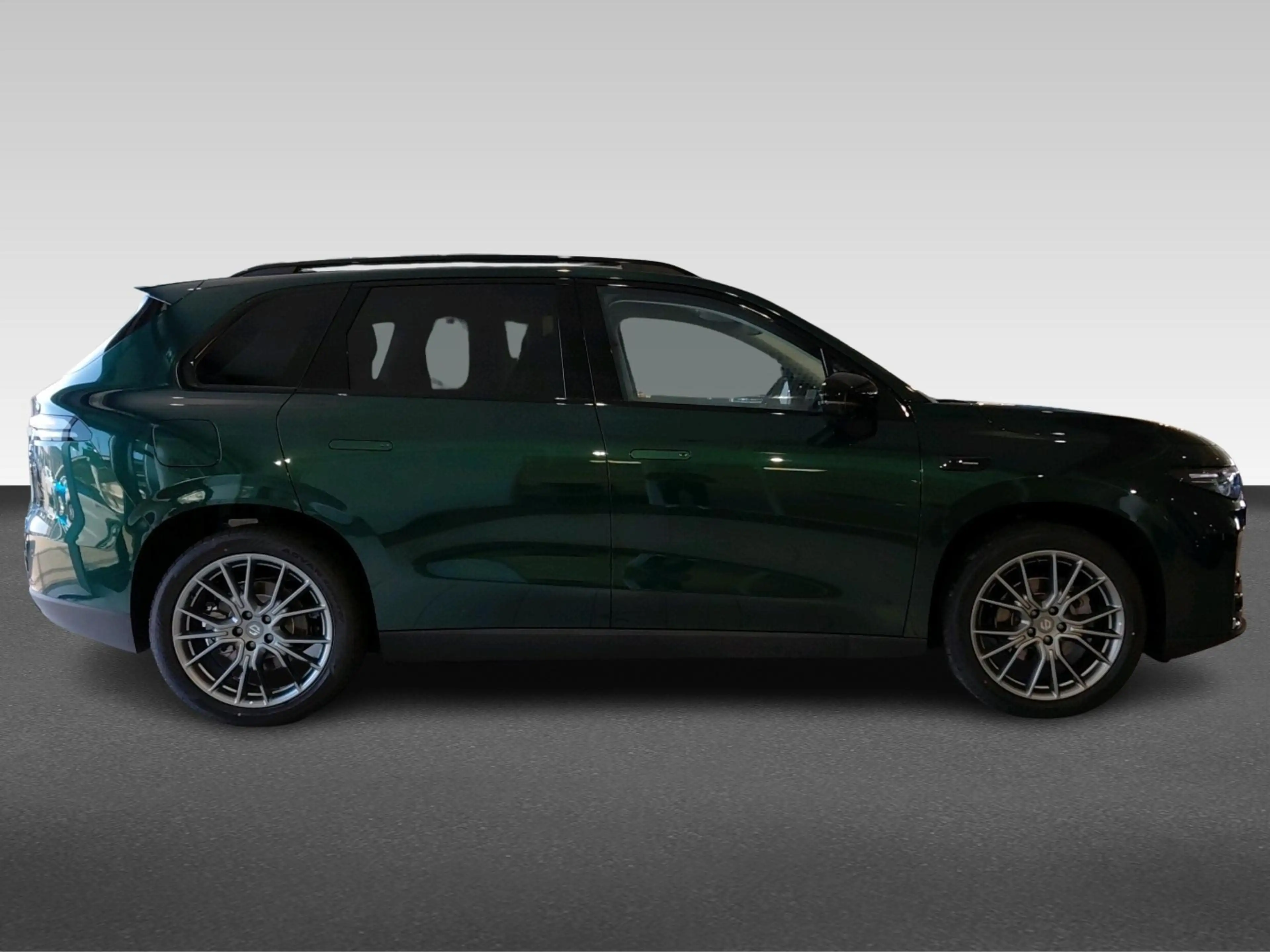 Leapmotor C10 Design REEV 28.4 kWh | Achterbank in delen neerkla — photo 9