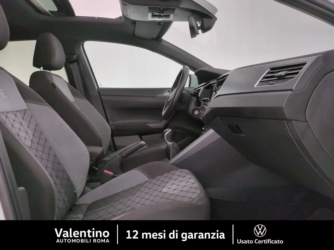 Volkswagen Taigo 1.0 TSI R-LINE 110 CV 13